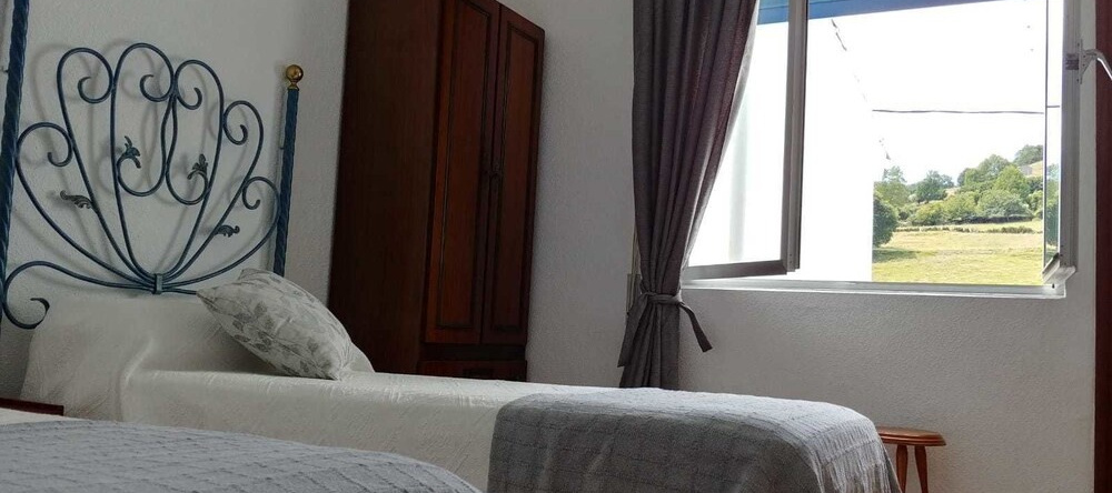 Hostal & Restaurante Miralpas, Сан-Висенте-де-Торансо — фото 1