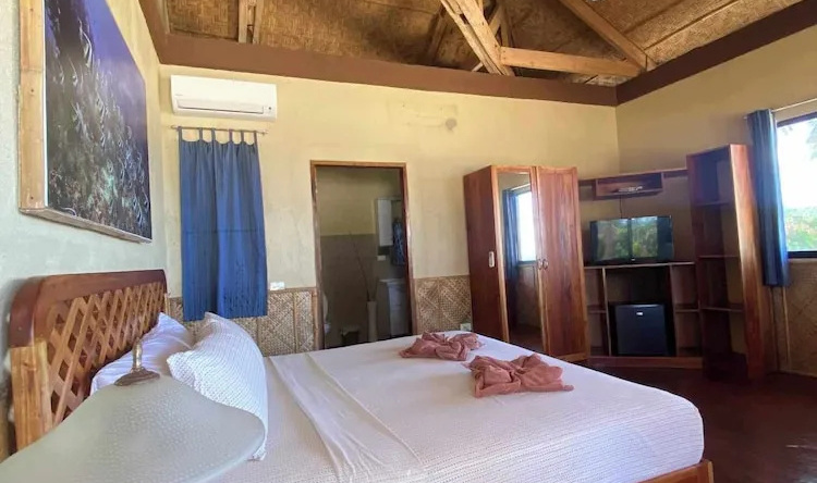 Kaylaa Beach Resort And Blackeye Brewing, Димиао — фото 1