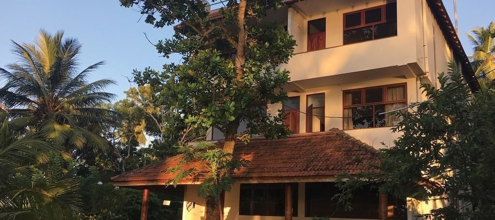 Muthuwella Beach Villa, Диквелла — фото 1