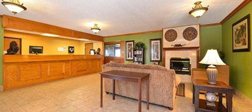 Quality Inn & Suites, Grinnell — photo 1