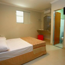 OYO Hotel Economy, Esmeraldas — photo 4