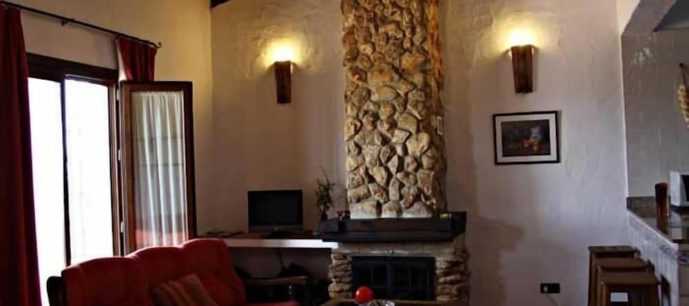 Casa Rural Elanio Azul, 阿尔科斯-德拉弗龙特拉 — 照片 1