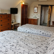 Yallands Farmhouse, Taunton — photo 4