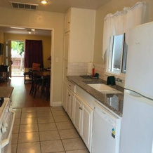 Nice 2 Bedroom in Burbank, 伯班克 — 照片 3