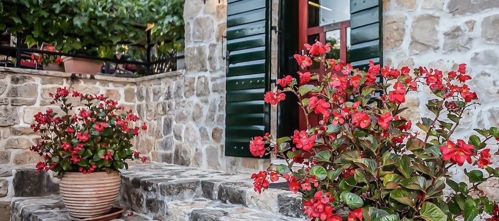 Heritage Hotel Raznjevica Dvori, Бенковац — фото 1