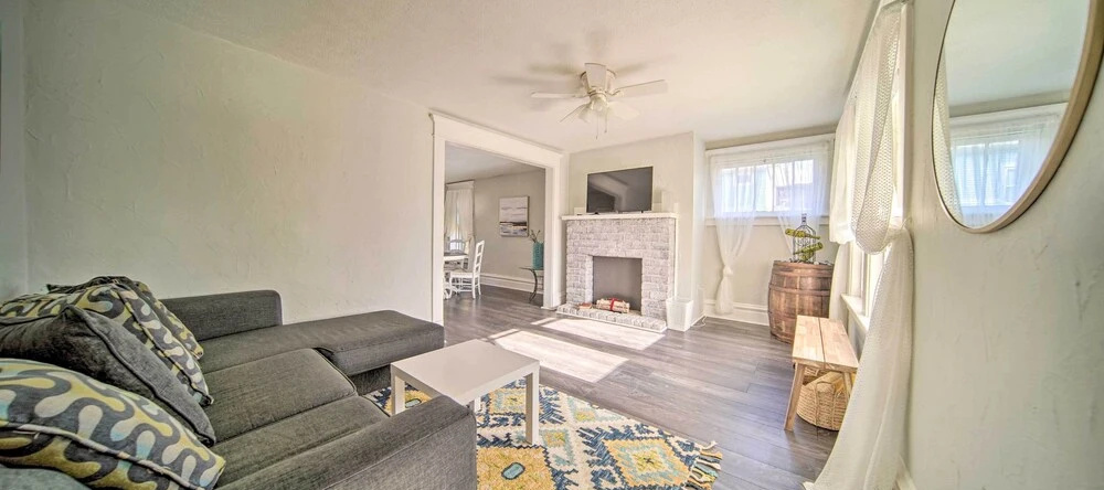 Historic Family Home 2 Mi to Lake Erie & Zoo!, 伊利 — 照片 1