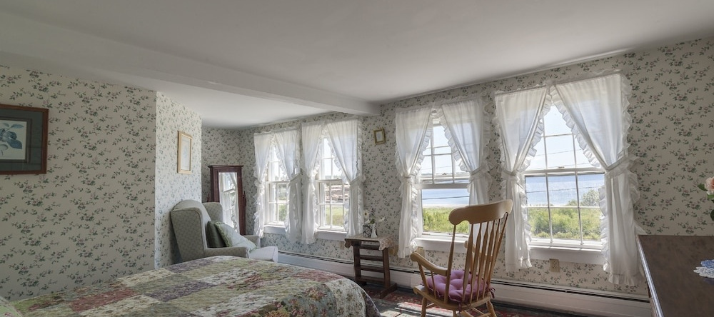 Acadia Oceanside Meadows Inn, 普罗спект港 — 照片 1