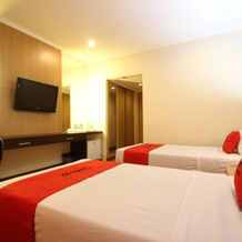 Reddoorz Premium @ Slamet Riyadi 2, Суракарта — фото 4