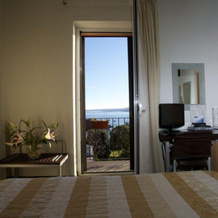 Hotel Lido Di Angera, Анджера — фото 2