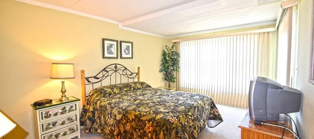 Sandpiper Dunes 605 2 Bedrooms 2 Bathrooms Condo, Ocean City — photo 1
