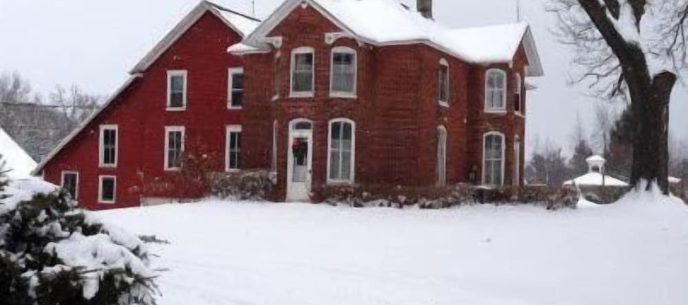 Strawberry Farm Bed & Breakfast, Маскатайн — фото 1