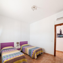 Lovely & Spacious Holiday Home With Private Swimming Pool, Туйнехе — фото 2