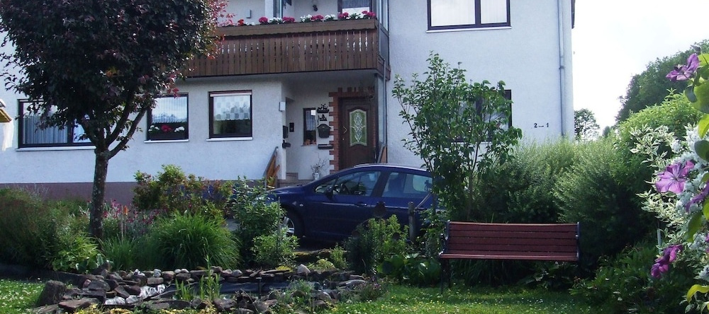 Charming Apartment in Daun Near Lake, 唐 — 照片 1