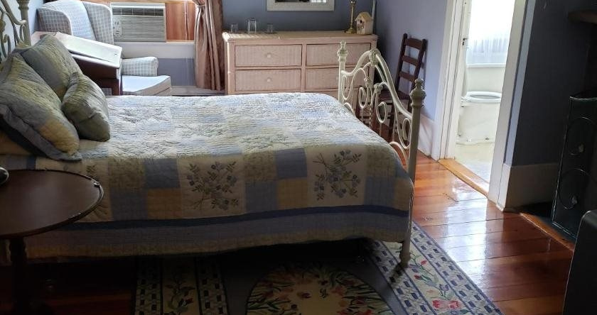 Mansouri Mansion, Flat Rock — photo 1
