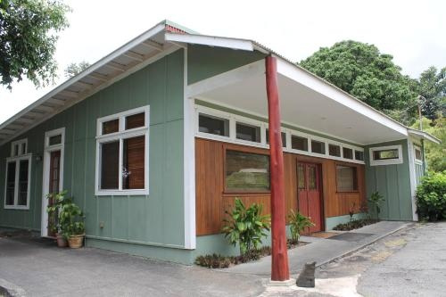 Maile House at Pahala Plantation Cottages, 帕哈拉 — 照片 1