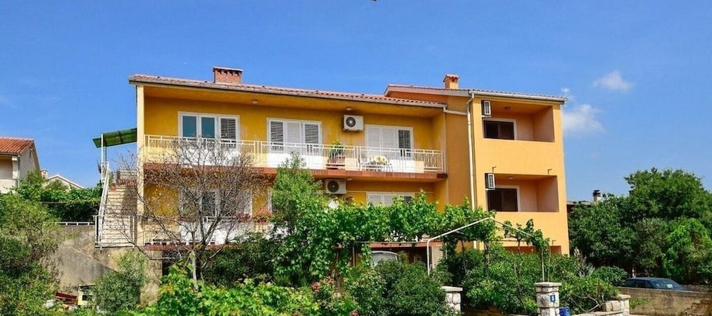 Apartments and Room Marija, Cres — photo 1