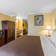 Quality Inn & Suites Bell Gardens - Los Angeles, Белл Гарденс — фото 2