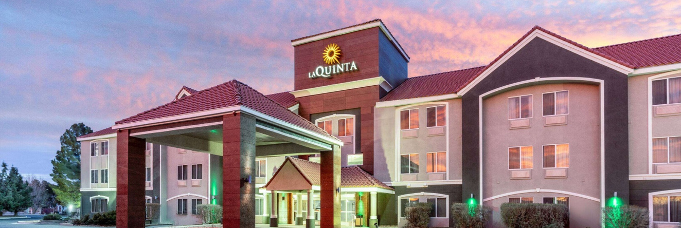 La Quinta Inn & Suites By Wyndham Roswell, Розуэлл — фото 1