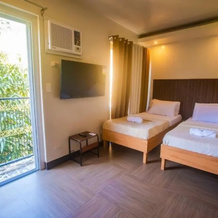 Hotel NaeR, 朗布隆 — 照片 4
