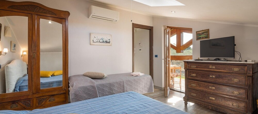 La Collina di Montecchio, 卡波迪蒙特 — 照片 1