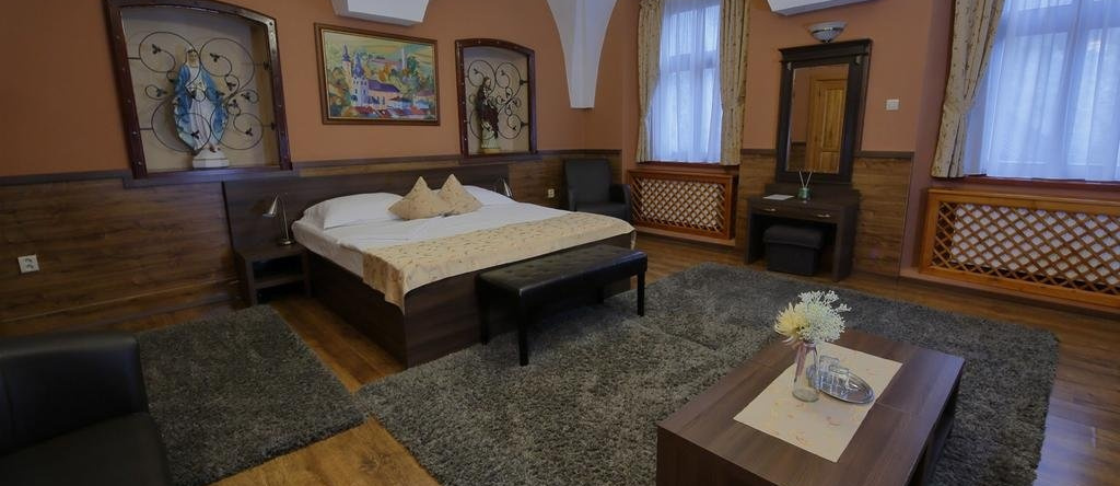 Hotel Kuria, Banska Bystrica — photo 1