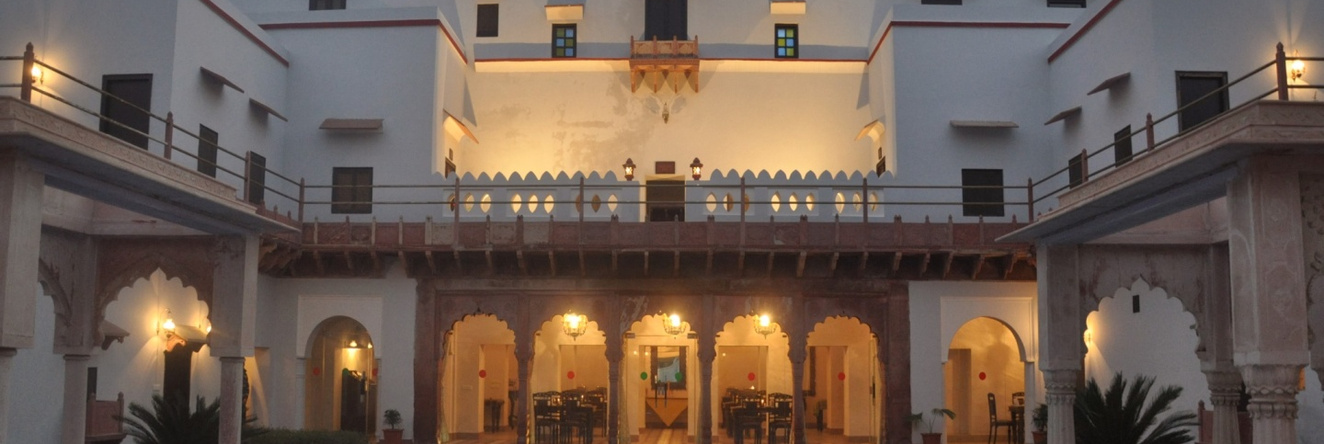 Amritara Chandra Mahal Haveli, 巴拉特普尔 — 照片 1