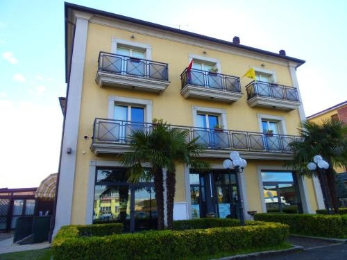 Albergo Sirena, Bazzano — photo 1