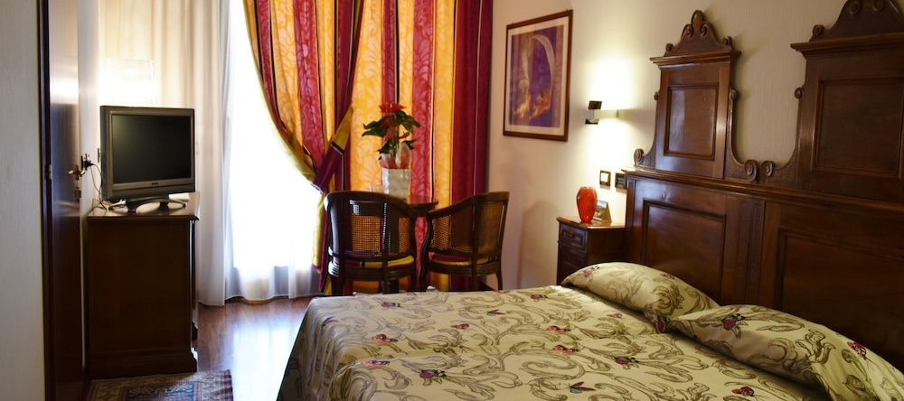Villa Madrina Lovely and Dynamic Hotel, 加尔达 — 照片 1