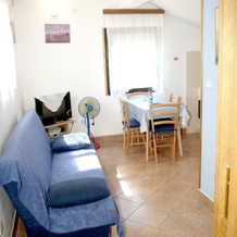 Apartment With one Bedroom in Prvić Luka, With Wonderful sea View, Furnished Terrace and Wifi - 1 m From the Beach, 普尔维奇卢卡 — 照片 4
