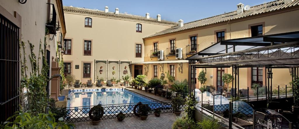 Hotel Alcázar de La Reina, 卡莫纳 — 照片 1