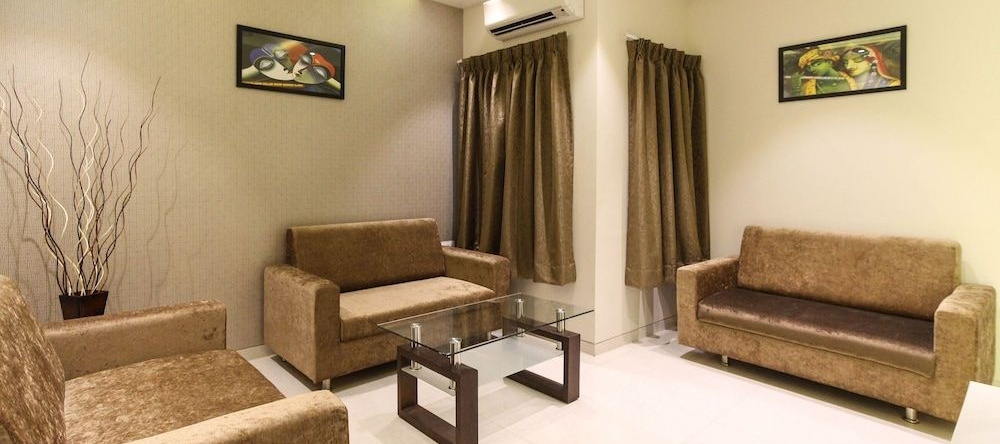 Hotel Sher-E-Punjab, Shahada — photo 1