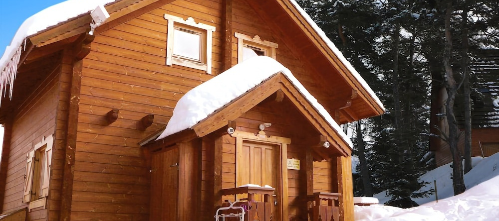 Les Chalets de Celine, 拉茹杜卢 — 照片 1