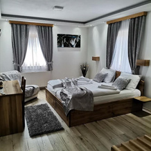 Rustic Inn River, 普利特维采湖群 — 照片 2