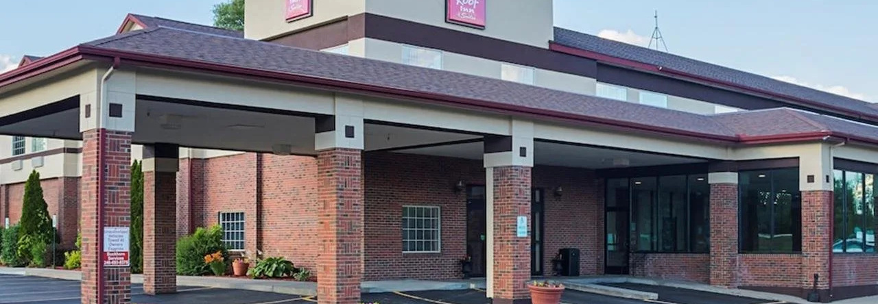 Red Roof Inn & Suites Lake Orion/ Auburn Hills, Шелби-Тауншип — фото 1