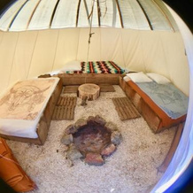 Les Tipis du Bonheur de Vivre, 布吕隆 — 照片 2