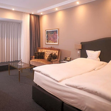 Romantik-Hotel und Restaurant Goldener Karpfen, Fulda — photo 5