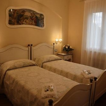 Relais Santa Croce All'Eremo, 卡斯特尔特米尼 — 照片 3