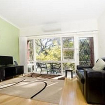 Earle Street Apartment, Lyneham — photo 5