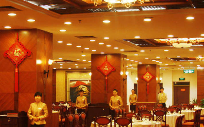Xiongfei Holiday Hotel - Zigong, Цзыгун — фото 1