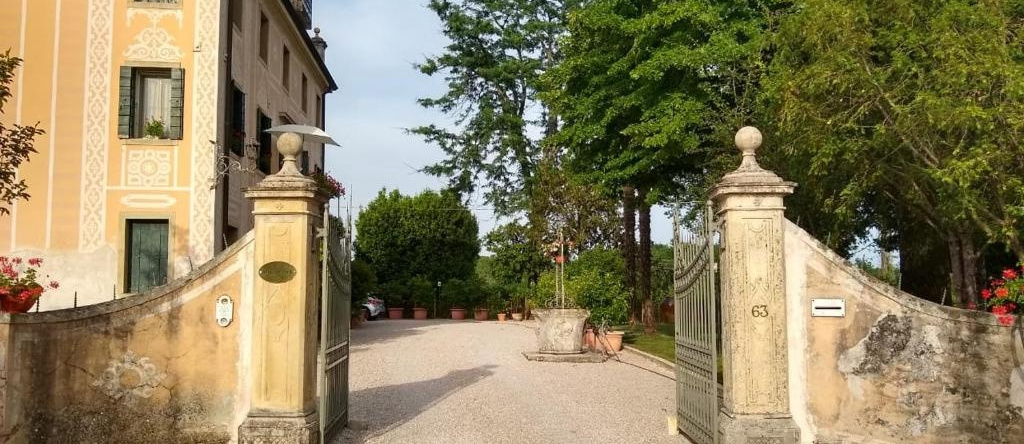 Alle Zagare, Рефронтоло — фото 1