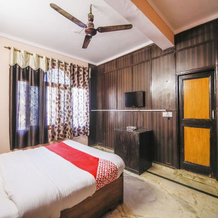 OYO 24753 Hotel Preet, 雷瓦尔萨尔 — 照片 4