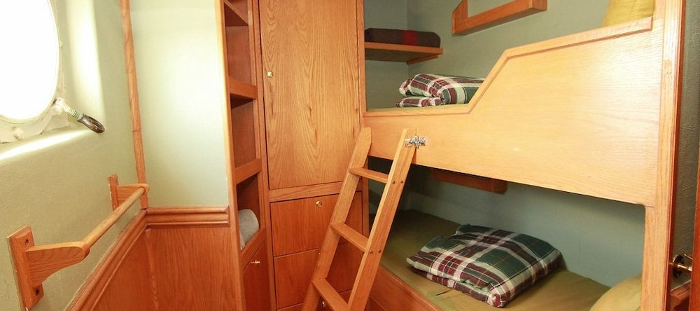 Swept Away Inn, 艾伯尼港 — 照片 1