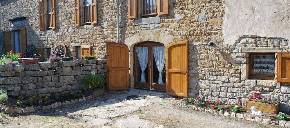 Chambres d'hôtes - Entre Dolmens et Fontaines, Severac-d'Aveyron — photo 1