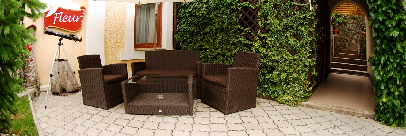 Flyor Guest House, Foros — photo 1