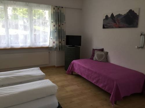 Hotel Rössli, 夸尔滕 — 照片 1