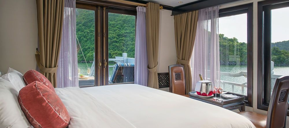 Paradise Sails Cruise, 下龙湾 — 照片 1