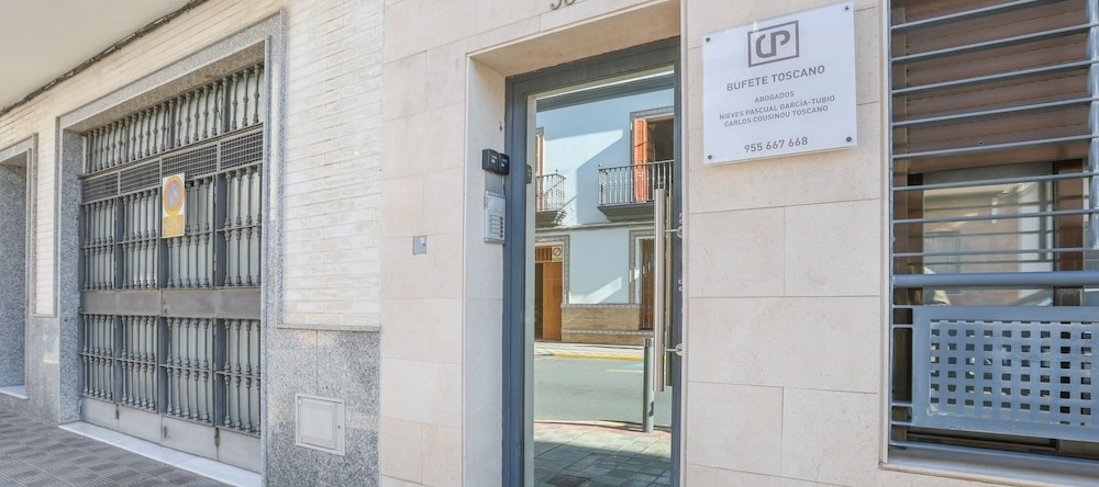 Manuel De Falla Ii in Dos Hermanas, 多斯埃马纳斯 — 照片 1