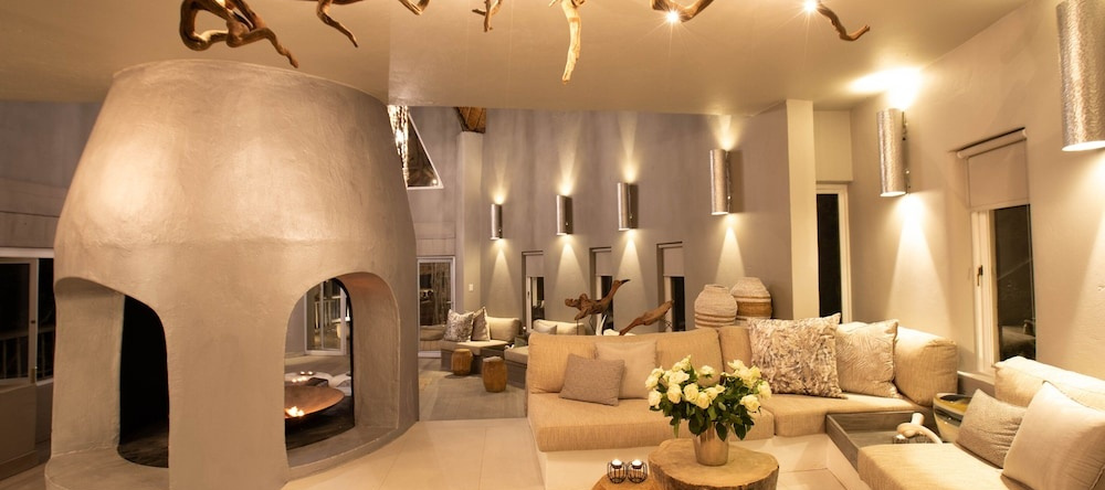 Clifftop Exclusive Safari Hideaway Lodge - All Inclusive, 韦尔格冯登野生动物保护区 — 照片 1