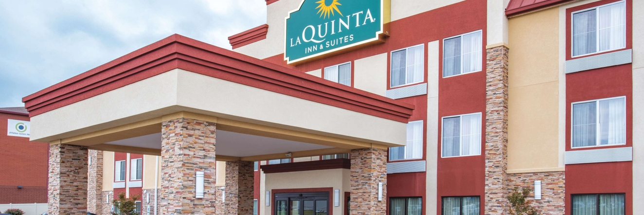 La Quinta Inn & Suites By Wyndham O'fallon, Il - St. Louis, О’Фаллон — фото 1