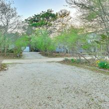 Walk to Amagansett Beach: Cottage w/ Deck!, 阿马甘西特 — 照片 4